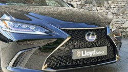 2019 (69) LEXUS ES 300h 2.5 F-Sport 4dr CVT 5739830