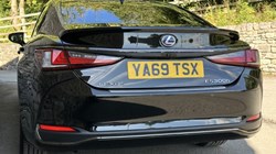 2019 (69) LEXUS ES 300h 2.5 F-Sport 4dr CVT 5739787