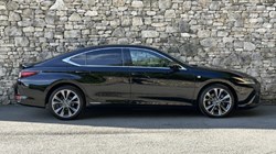2019 (69) LEXUS ES 300h 2.5 F-Sport 4dr CVT 5739791