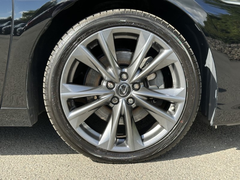 2019 (69) LEXUS ES 300h 2.5 F-Sport 4dr CVT 5739836