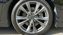 2019 (69) LEXUS ES 300h 2.5 F-Sport 4dr CVT 5739836