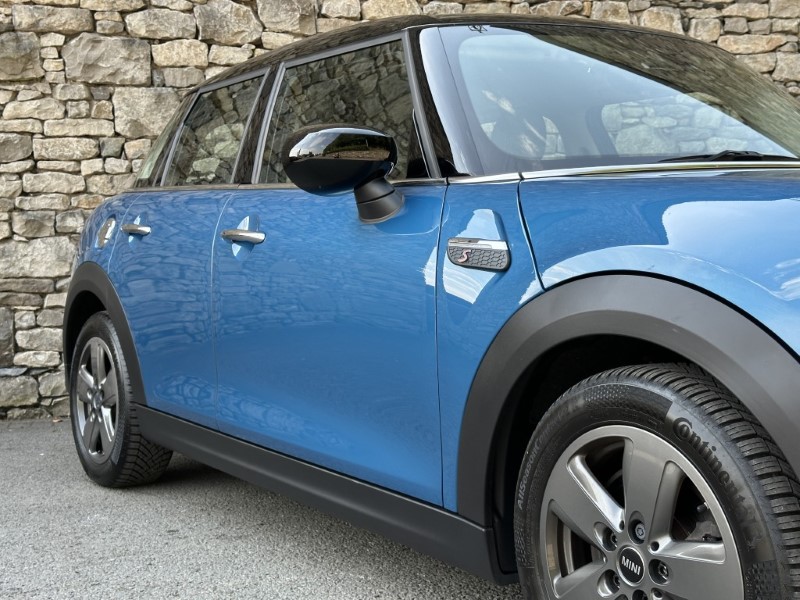 2022 (72) MINI HATCHBACK 2.0 Cooper S Classic 5dr Auto 5711279