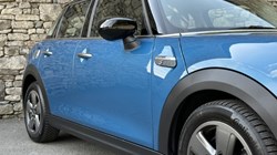 2022 (72) MINI HATCHBACK 2.0 Cooper S Classic 5dr Auto 5711279