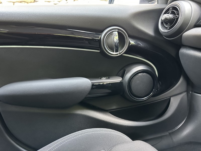 2022 (72) MINI HATCHBACK 2.0 Cooper S Classic 5dr Auto 5711228