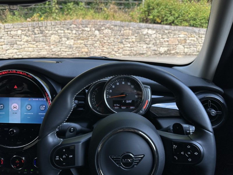 2022 (72) MINI HATCHBACK 2.0 Cooper S Classic 5dr Auto 5711269