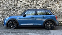2022 (72) MINI HATCHBACK 2.0 Cooper S Classic 5dr Auto 5870410