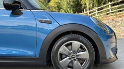 2022 (72) MINI HATCHBACK 2.0 Cooper S Classic 5dr Auto 5711276