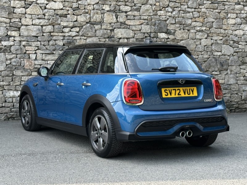 2022 (72) MINI HATCHBACK 2.0 Cooper S Classic 5dr Auto 1