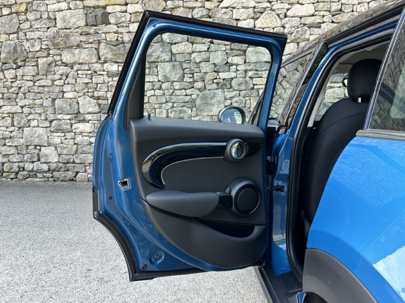 2022 (72) MINI HATCHBACK 2.0 Cooper S Classic 5dr Auto 5711253