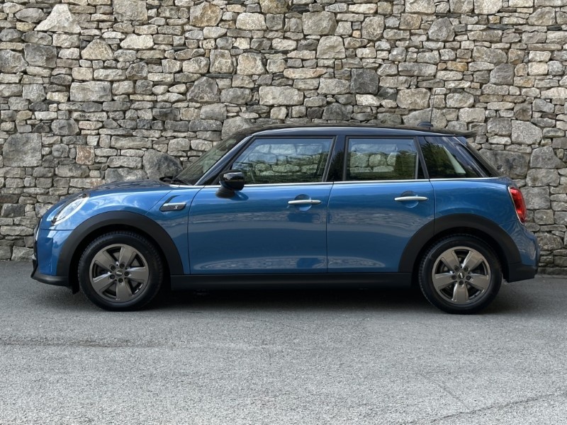 2022 (72) MINI HATCHBACK 2.0 Cooper S Classic 5dr Auto 5711240