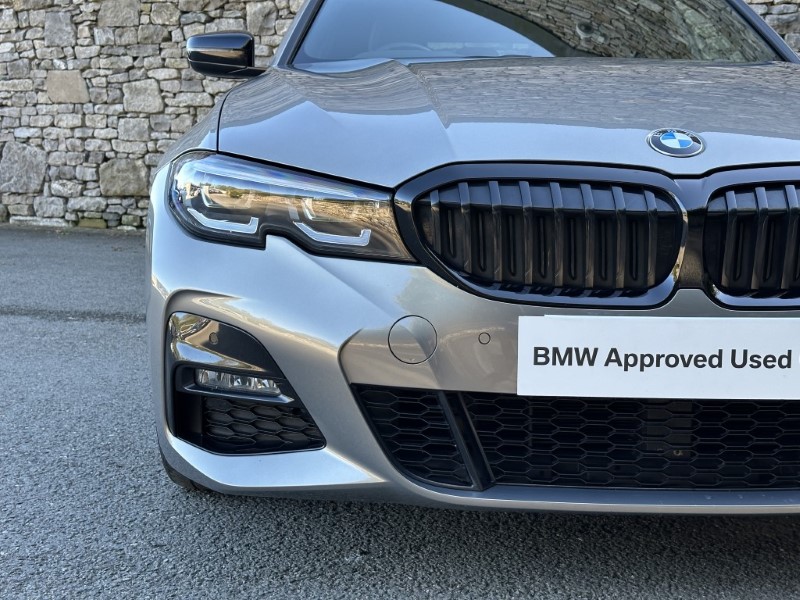 2021 (21) BMW 3 SERIES 330i M Sport Pro Edition Touring  5698783