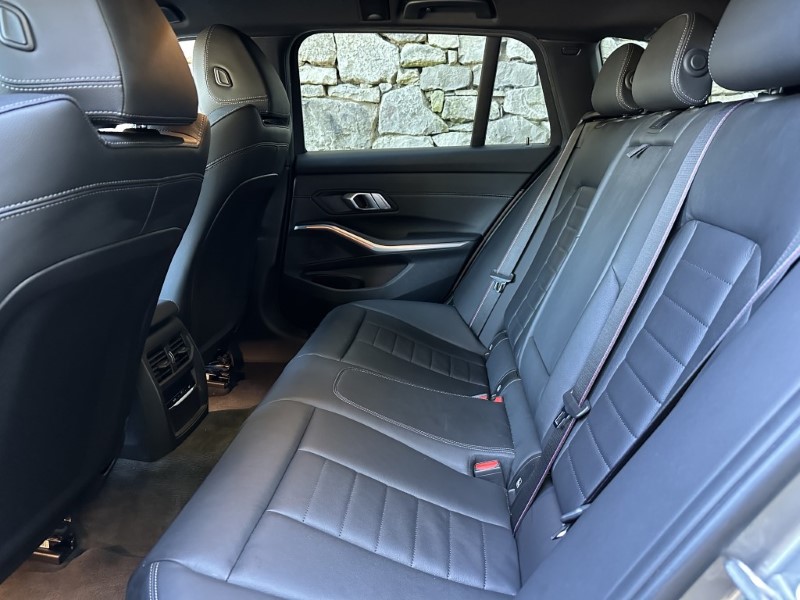 2021 (21) BMW 3 SERIES 330i M Sport Pro Edition Touring  5698757