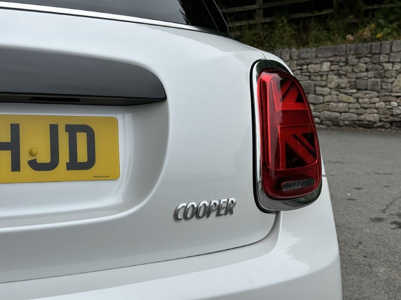 2023 (23) MINI HATCHBACK 1.5 Cooper Classic 5dr 5714903