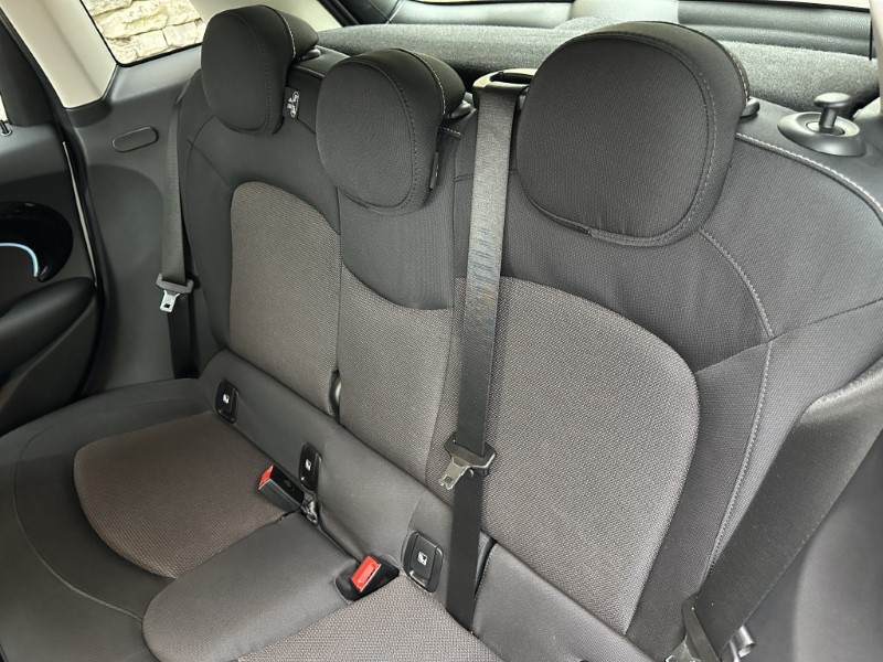 2023 (23) MINI HATCHBACK 1.5 Cooper Classic 5dr 5714926