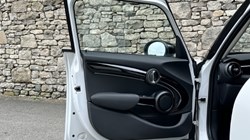 2023 (23) MINI HATCHBACK 1.5 Cooper Classic 5dr 5714936