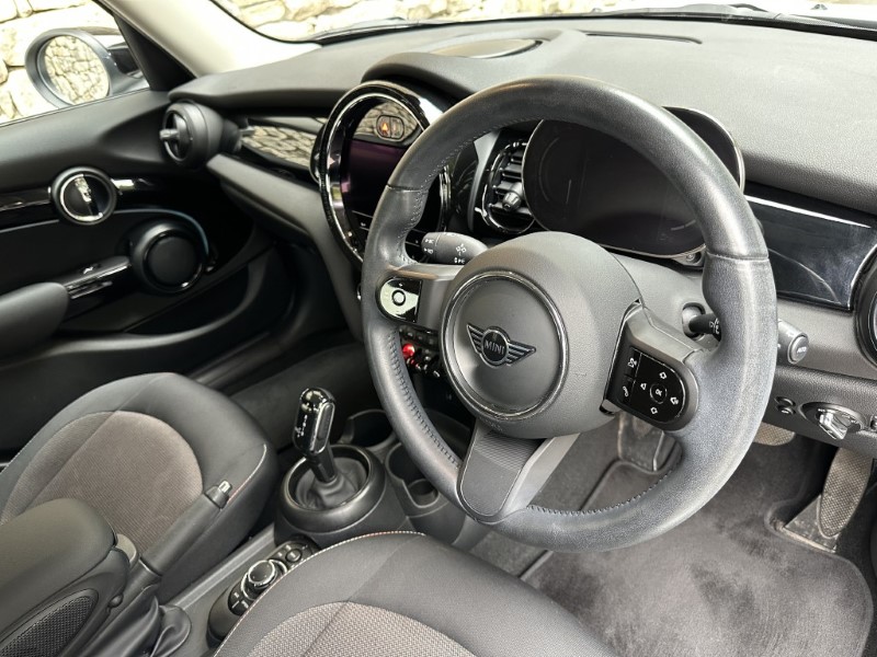 2023 (23) MINI HATCHBACK 1.5 Cooper Classic 5dr 5714907