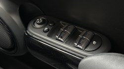 2023 (23) MINI HATCHBACK 1.5 Cooper Classic 5dr 5714917