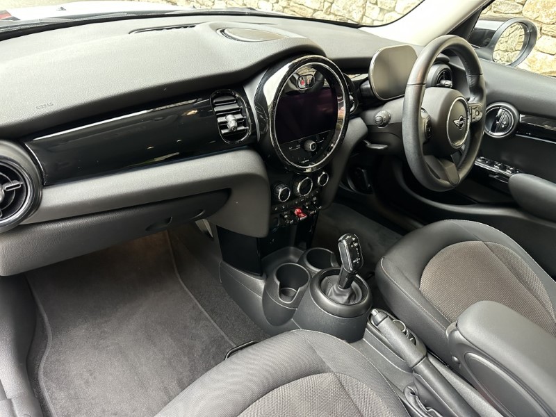 2023 (23) MINI HATCHBACK 1.5 Cooper Classic 5dr 5714928