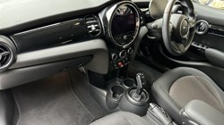 2023 (23) MINI HATCHBACK 1.5 Cooper Classic 5dr 5714928