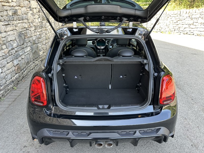 2022 (72) MINI HATCHBACK 2.0 John Cooper Works 3dr Auto 5702767