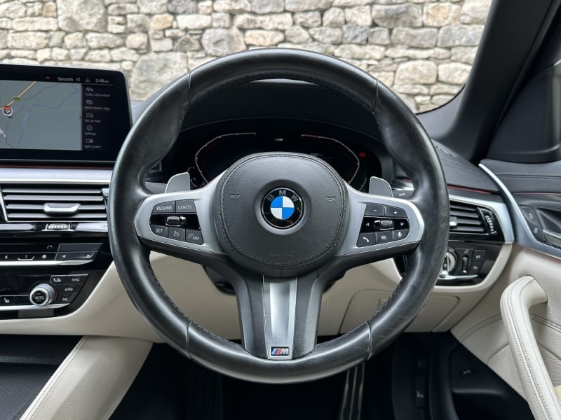 2020 (70) BMW 5 SERIES 520d MHT M Sport Saloon 5712956