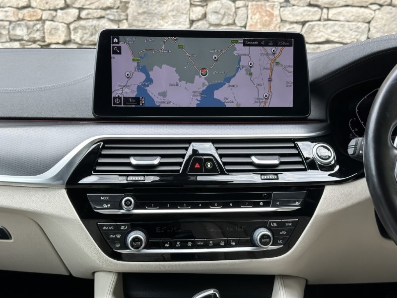 2020 (70) BMW 5 SERIES 520d MHT M Sport Saloon 5712959