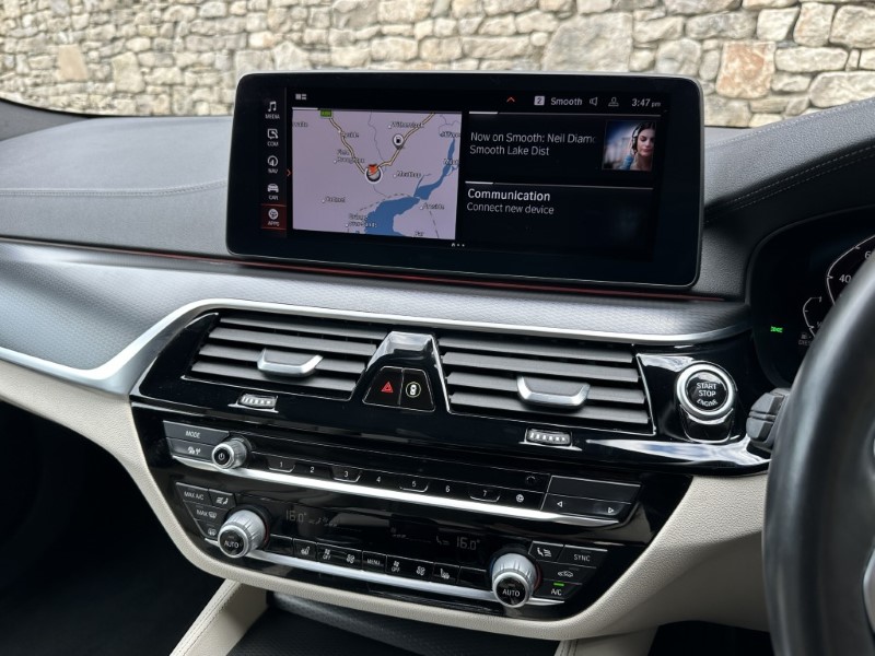 2020 (70) BMW 5 SERIES 520d MHT M Sport Saloon 5712950