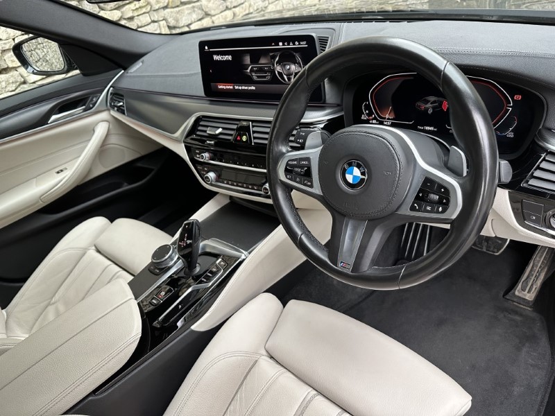 2020 (70) BMW 5 SERIES 520d MHT M Sport Saloon 5706582