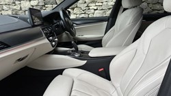 2020 (70) BMW 5 SERIES 520d MHT M Sport Saloon 5706611