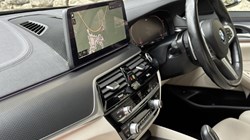 2020 (70) BMW 5 SERIES 520d MHT M Sport Saloon 5706610