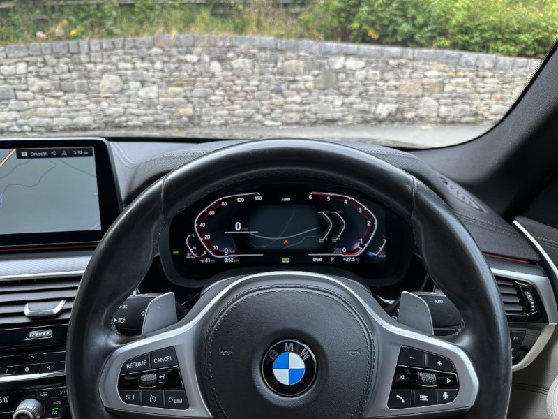 2020 (70) BMW 5 SERIES 520d MHT M Sport Saloon 5712963