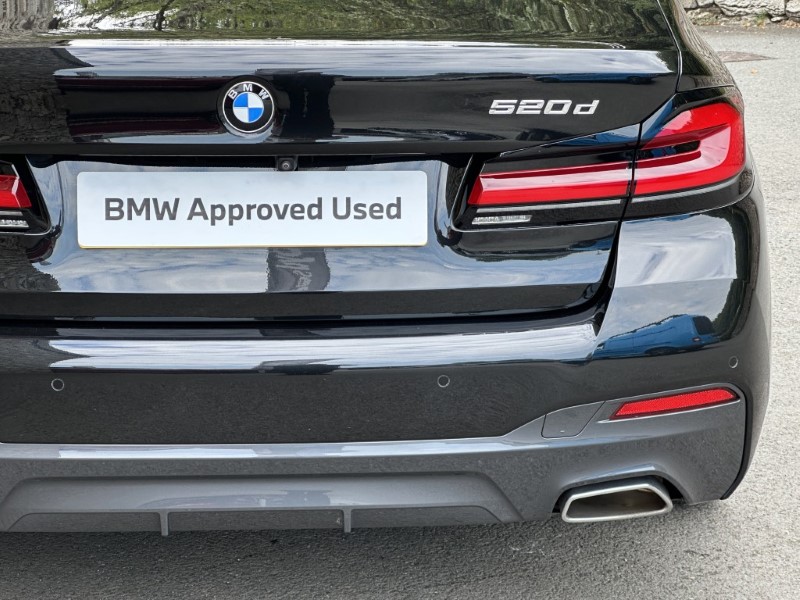 2020 (70) BMW 5 SERIES 520d MHT M Sport Saloon 5712938
