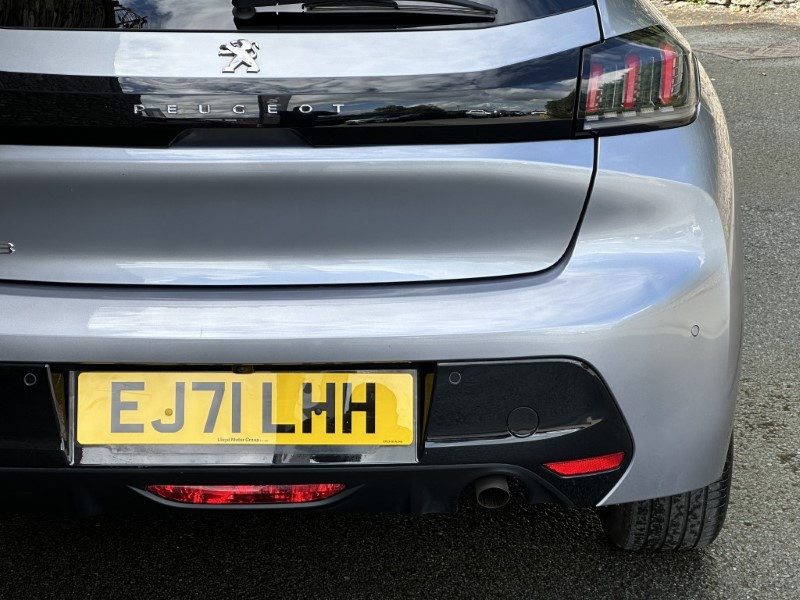 2021 (71) PEUGEOT 208 1.2 PureTech 100 Allure Premium 5dr EAT8 5728856