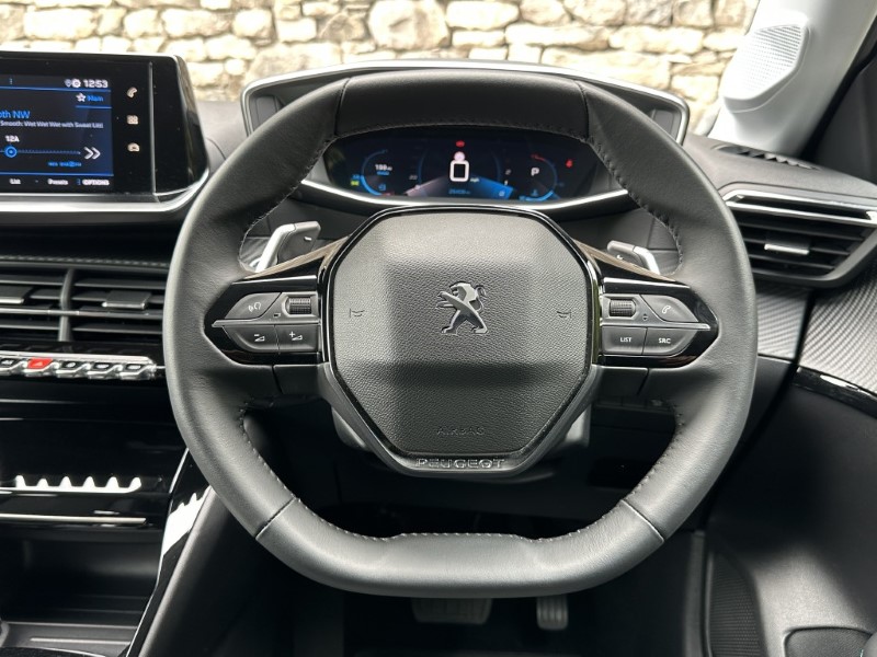 2021 (71) PEUGEOT 208 1.2 PureTech 100 Allure Premium 5dr EAT8 5725800