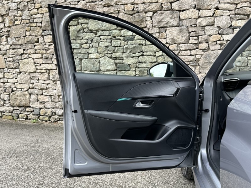 2021 (71) PEUGEOT 208 1.2 PureTech 100 Allure Premium 5dr EAT8 5725796