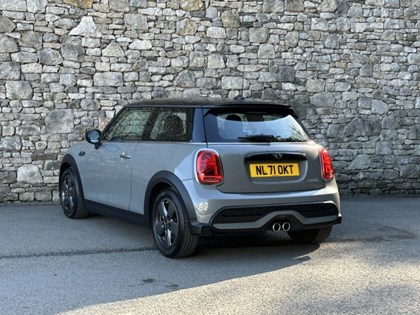 2021 (71) MINI HATCHBACK 2.0 Cooper S Classic 3dr