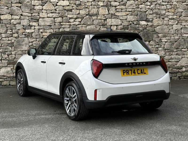 2025 (75) MINI COOPER 2.0 S Classic 5dr Auto 5788007