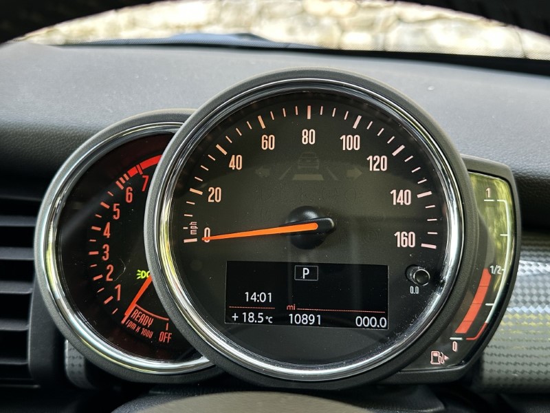 2019 (19) MINI HATCHBACK 1.5 Cooper Classic II 5dr Auto 5744291