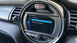2019 (19) MINI HATCHBACK 1.5 Cooper Classic II 5dr Auto 5744288