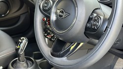 2019 (19) MINI HATCHBACK 1.5 Cooper Classic II 5dr Auto 5744274