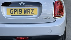 2019 (19) MINI HATCHBACK 1.5 Cooper Classic II 5dr Auto 5744258