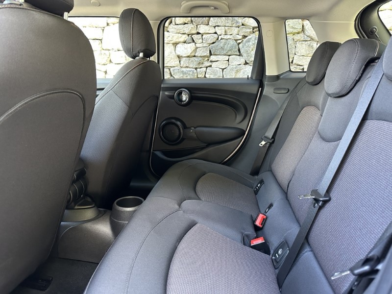 2019 (19) MINI HATCHBACK 1.5 Cooper Classic II 5dr Auto 5744279