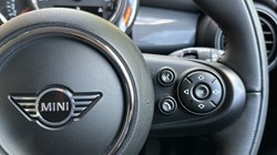 2019 (19) MINI HATCHBACK 1.5 Cooper Classic II 5dr Auto 5744270