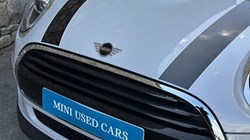 2019 (19) MINI HATCHBACK 1.5 Cooper Classic II 5dr Auto 5744278