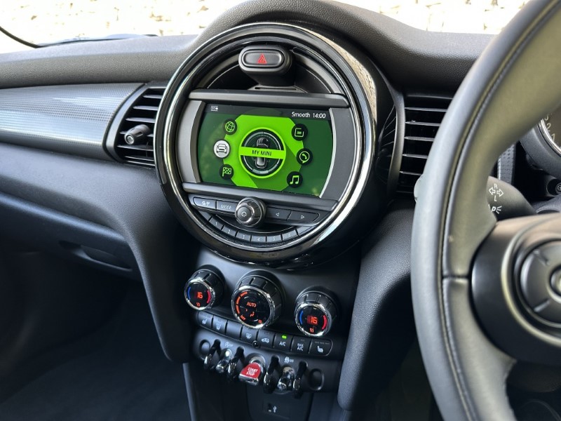 2019 (19) MINI HATCHBACK 1.5 Cooper Classic II 5dr Auto 5744290