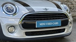 2019 (19) MINI HATCHBACK 1.5 Cooper Classic II 5dr Auto 5744309