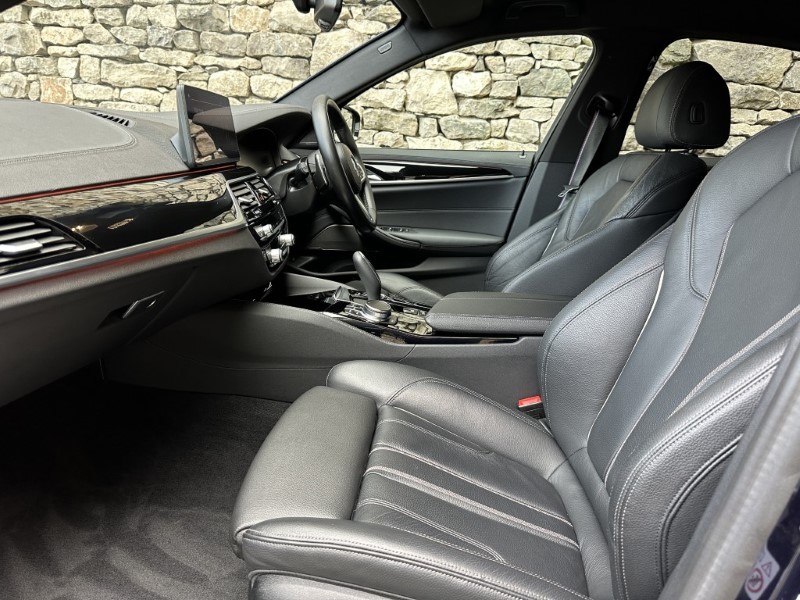 2022 (72) BMW 5 SERIES 520d MHT M Sport 4dr Saloon 5791552