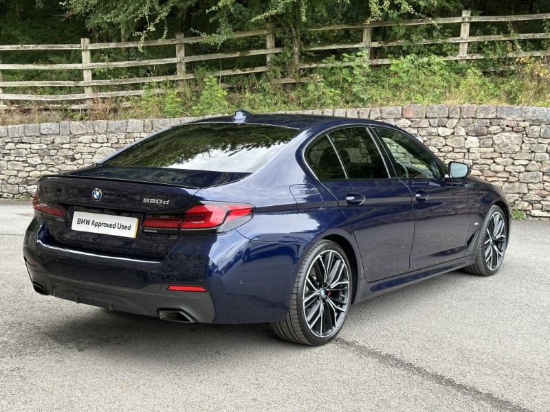 2022 (72) BMW 5 SERIES 520d MHT M Sport 4dr Saloon 5791593