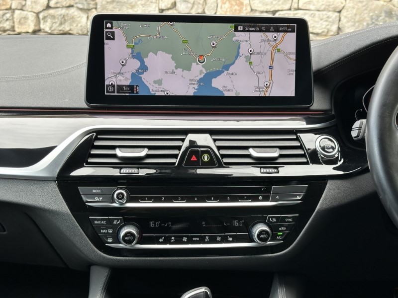 2022 (72) BMW 5 SERIES 520d MHT M Sport 4dr Saloon 5791576
