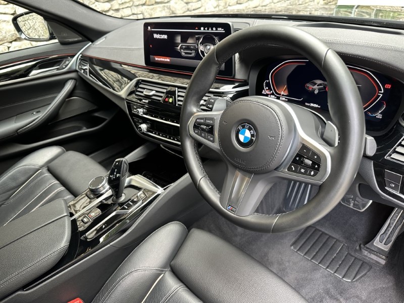 2022 (72) BMW 5 SERIES 520d MHT M Sport 4dr Saloon 5791529
